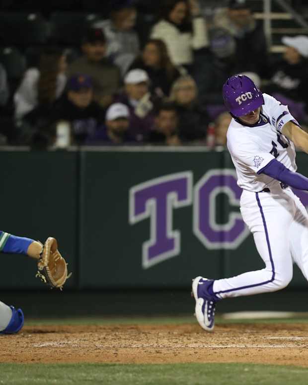 Anthony Silva base hit against FGCU